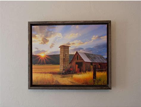 BarnwoodUSA Rustic Canvas Frame for pictures, Oil Paintings & Wall Art - Barnwood USA