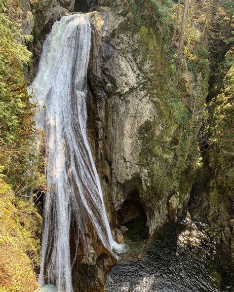 Twin Falls trail hike