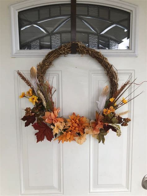 50+ Thanksgiving Wreaths To Give Warmth To Your Home!