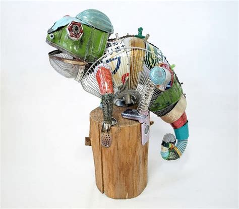 Design Animal Sculptures with Garbage | Recycled Crafts