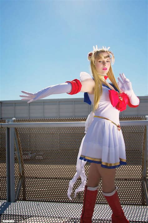 Super Sailor Moon Cosplay by GlowingSnow on DeviantArt