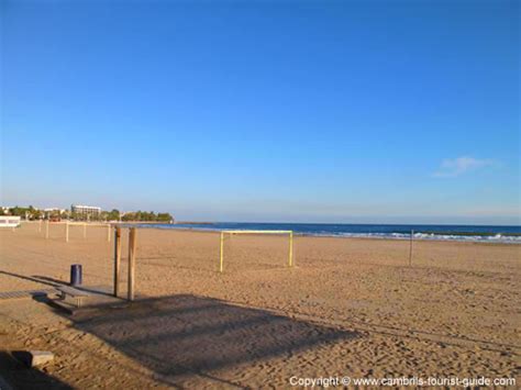 A Photo Tour of Cambrils Beach: Images of Beaches and Seaside in ...