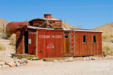 Union Pacific Caboose Photograph by Hank Taylor - Pixels