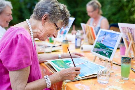 14 of the Best Hobbies for Seniors