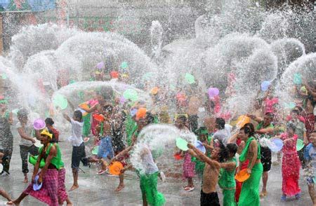 LanguageCorps Asia - TEFL / TESOL Teaching English: Songkran Water ...