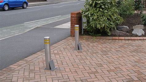 Manual Bollards | Fixed and Retractable Bollards - Newgate