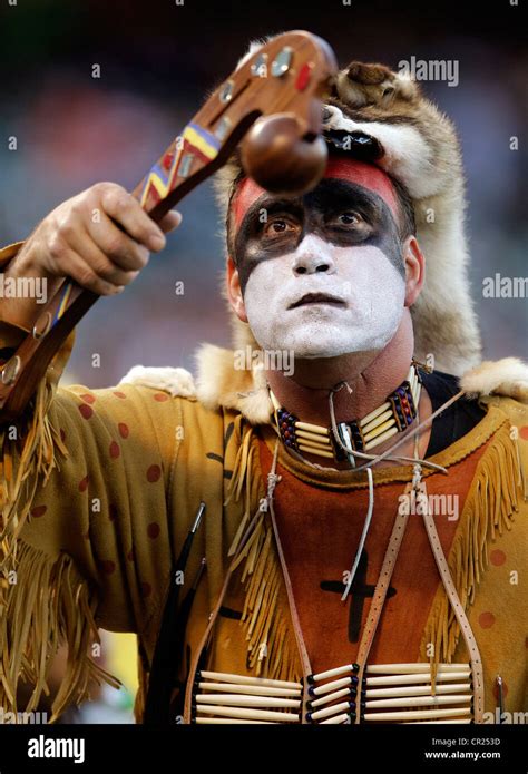 NATIVE AMERICAN INDIAN DANCE Achomawi Indians Chemakum Indians ...