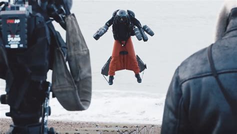 Gravity Industries’ Richard Browning flies jet suit to Guinness world record | SYFY WIRE