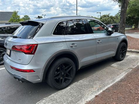 20 Inch Variant Xenon Satin Black on a 2022 Audi SQ5 | Element Wheels