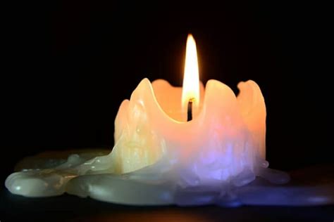 What Temperature Does Candle Wax Melt At? Find Out Here!