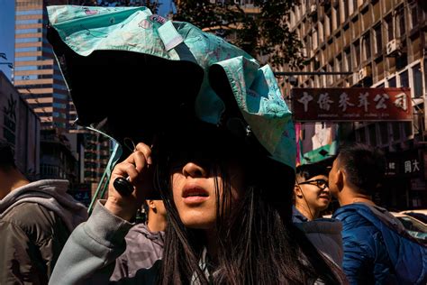 Hong Kong Street Photography | Photographer Dan Morris