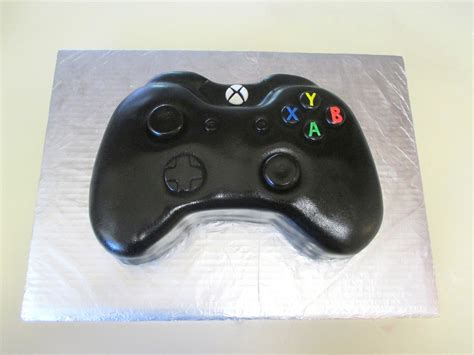 Xbox Controller Cake - CakeCentral.com