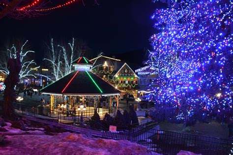 Leavenworth Reindeer Farm and Village Lights Festival | Customized Tours | Seattle's Fun Tour Guide