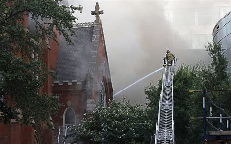 First Baptist Dallas to rebuild after sanctuary burns down | WORLD