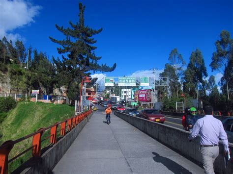 Crave To Travel: The Colombia - Ecuador border crossing