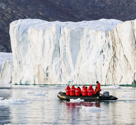 Expedition Cruise to Discover Northern Lights in East Greenland | 2022