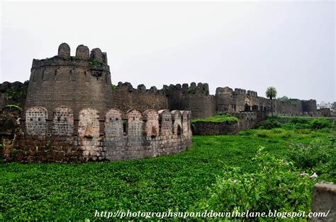 PHOTOGRAPHS UP AND DOWN THE LANE: Gulbarga Fort