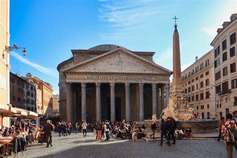 Pantheon Rome Exterior