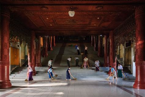 Buddhism in Myanmar — Thomas De Cian