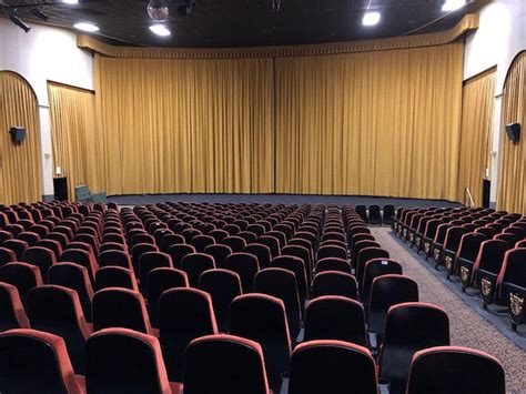 California movie theaters get green light to reopen Friday - KESQ