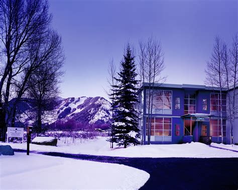 Aspen Hotels - Aspen Meadows Ski Resort - Colorado Mountain Vacations | Aspen hotel, Mountain ...