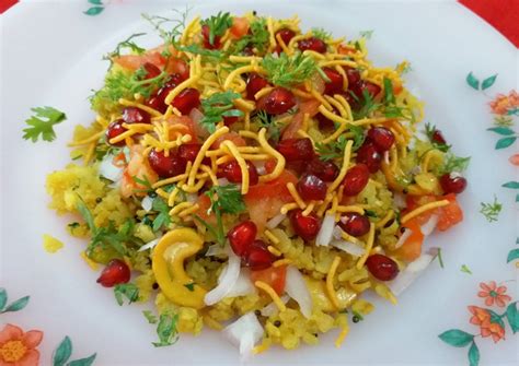 Indori Poha Recipe by Rosalyn_Kitchen - Cookpad India