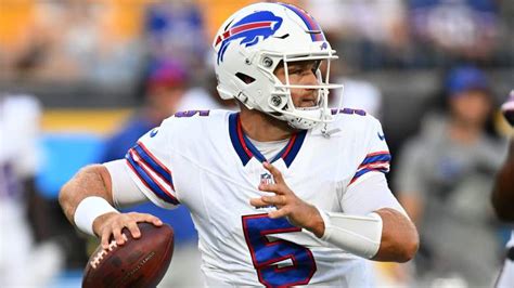 Ex-Bills QB Matt Barkley Could Be Close to NFL Return After NYG Workout - Heavy.com