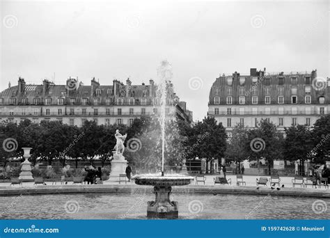 Fountain in the Tuileries Garden French: Jardin Des Tuileries Editorial ...