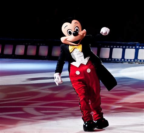 Mickey Mouse | Mickey, Mickey mouse, Disney on ice