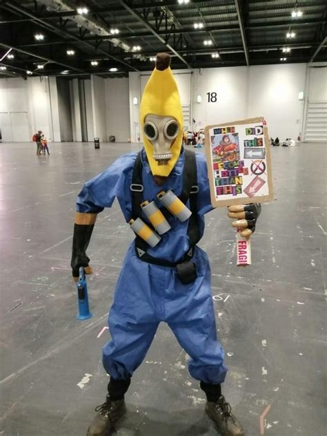 As requested, here's my full Pyro cosplay from comiccon : tf2