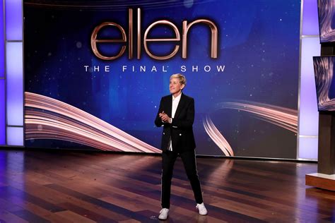 Ellen DeGeneres Makes Emotional Goodbye in Final Ellen Show Entrance