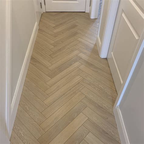 Everything You Need To Know About Laminate Herringbone Flooring ...