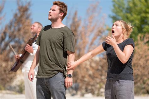 Midsommar Ending, Explained: Director Ari Aster Talks the Wild Ending ...