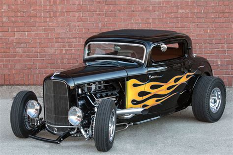 St. Donatus Body & Paint - 1932 Ford