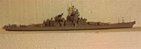 Broadside view of my 1/700 USS Wisconsin | Model warships, Warship ...