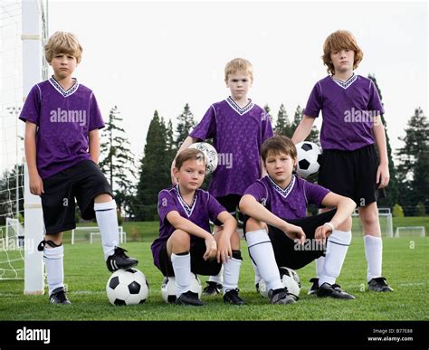 Portrait of boys soccer team Stock Photo - Alamy