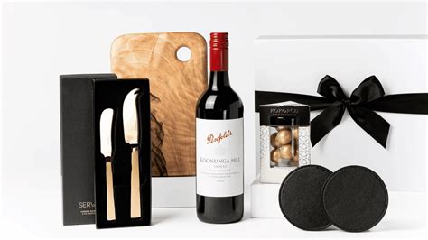 11 Luxury Corporate Gift Ideas that Will Impress