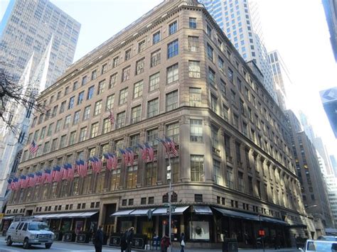 Saks Fifth Avenue (New York City) - 2021 All You Need to Know BEFORE You Go (with Photos ...