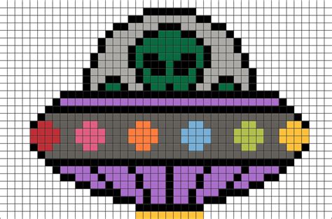 Pixel Art UFO — bezpłatny szablon do pobrania