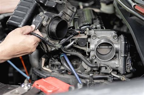 Identifying and Fixing Engine Knocking at Idle | The Motor Guy