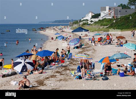 Beach on Long Island Sound, Greenport, New York Stock Photo - Alamy