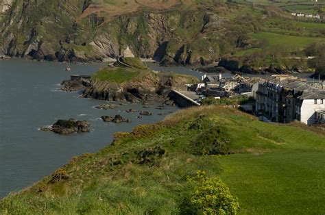 Walkopedia - the world's best walks, treks and hikes: Lundy Island,England, South-west,