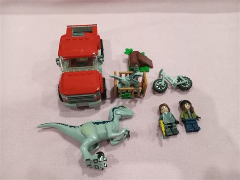 Lego Jurassic World Blue & Beta Velociraptor Capture, Hobbies & Toys ...