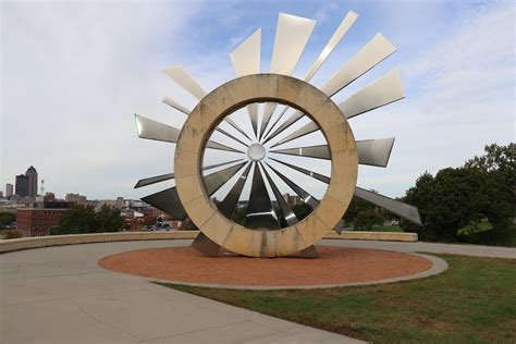 Iowa Capitol Monuments and Sculpture