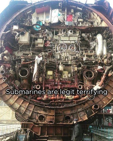 25 cross sections to reveal the epic insides - Wow Gallery Nuclear Submarine, German Submarines ...