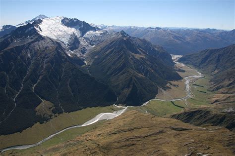 Guided Walking Tour of the Rob Roy Glacier: Silver Fern Holidays