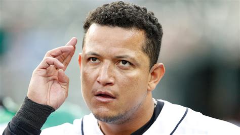 Miguel Cabrera's wife filed for divorce, changed mind amid scandal