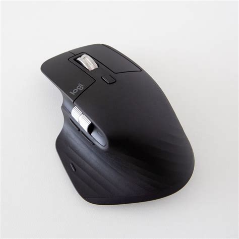 Logitech MX Master 3 Review: A Wireless Mouse Built for Customization ...