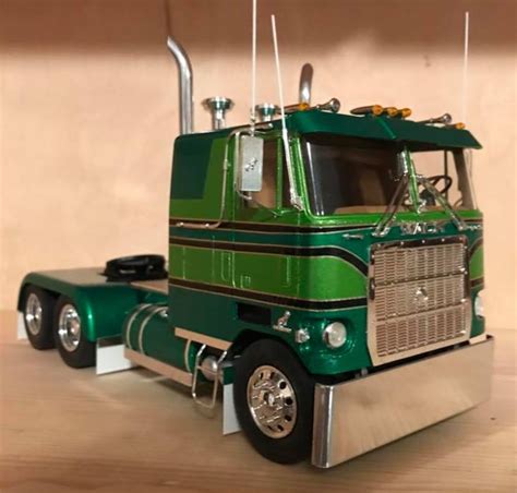 AMT Mack Cruiseliner COE. | Model truck kits, Big trucks, Cool trucks