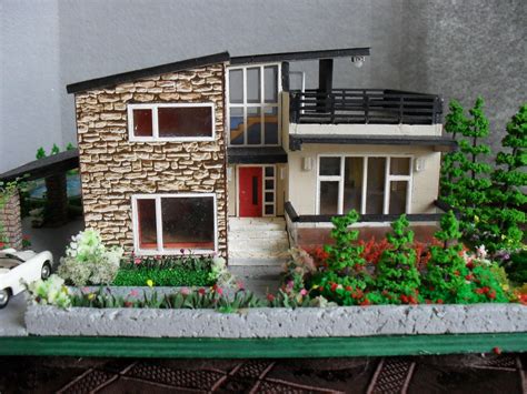 Modern Miniature Model House with Property HO Scale